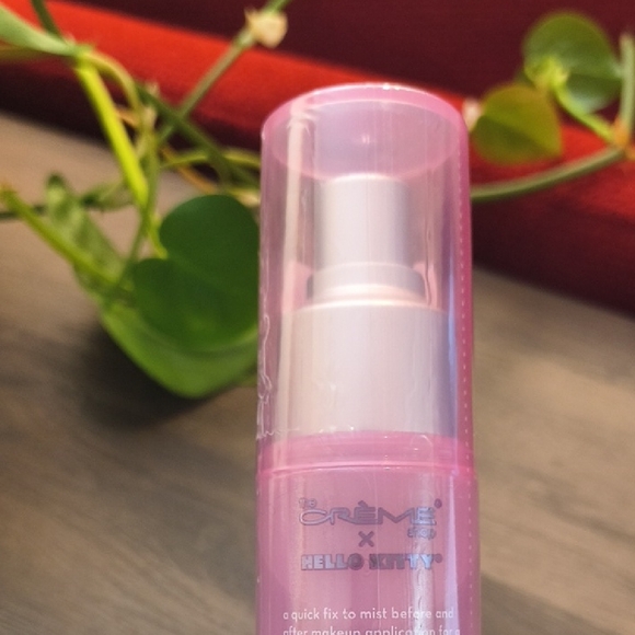 The Creme Shop + Hello Kitty Limited Edition Moisturizing Mist w/ Aloe, NWT - Picture 4 of 4